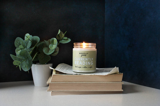 Book Candle - Currently Reading